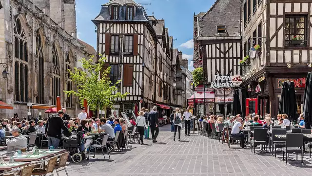 Troyes, destino perfecto para los amantes de la cultura y las compras