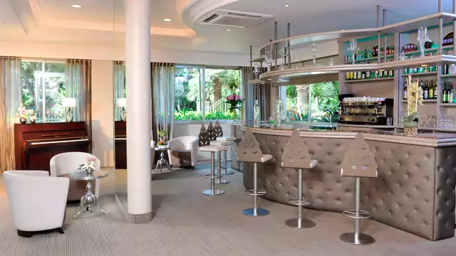 Weekend met diner in Juan Les Pins, op 300 meter van het strand