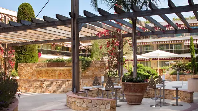 Weekend met diner in Juan Les Pins, op 300 meter van het strand