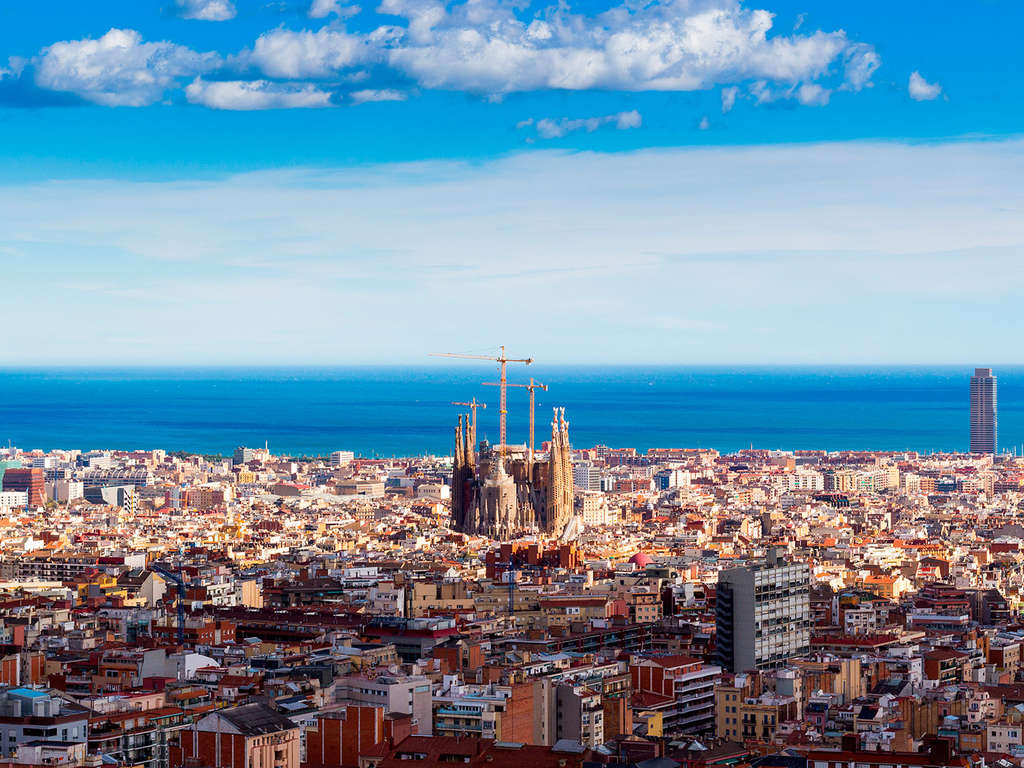 Espagne - Barcelone - Catalogne - Costa de Barcelona - Pause romantique dans centre ville de Barcelone avec cava et du chocolat - 4*