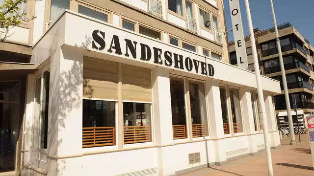 Estancia junto a la playa + almuerzo o cena en Nieuwpoort-Bad