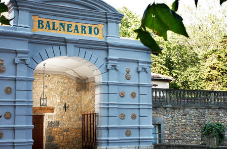 Ontspan in de thermen in het groene hart van Cantabrië