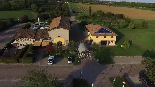 Sejour unique dans la campagne d Emilie-Romagne pres de Modene avec un tour en helicoptere