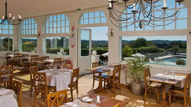 Estancia romántica con spa y cena en Carnac