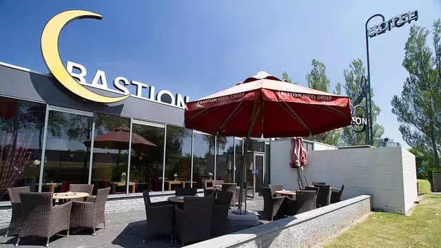 Profitez de la tranquillité d'Hoofddorp et passez un peu de temps à Amsterdam