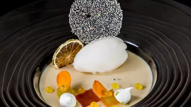 Escapade de luxe avec dîner bistronomique et spa près de Cannes