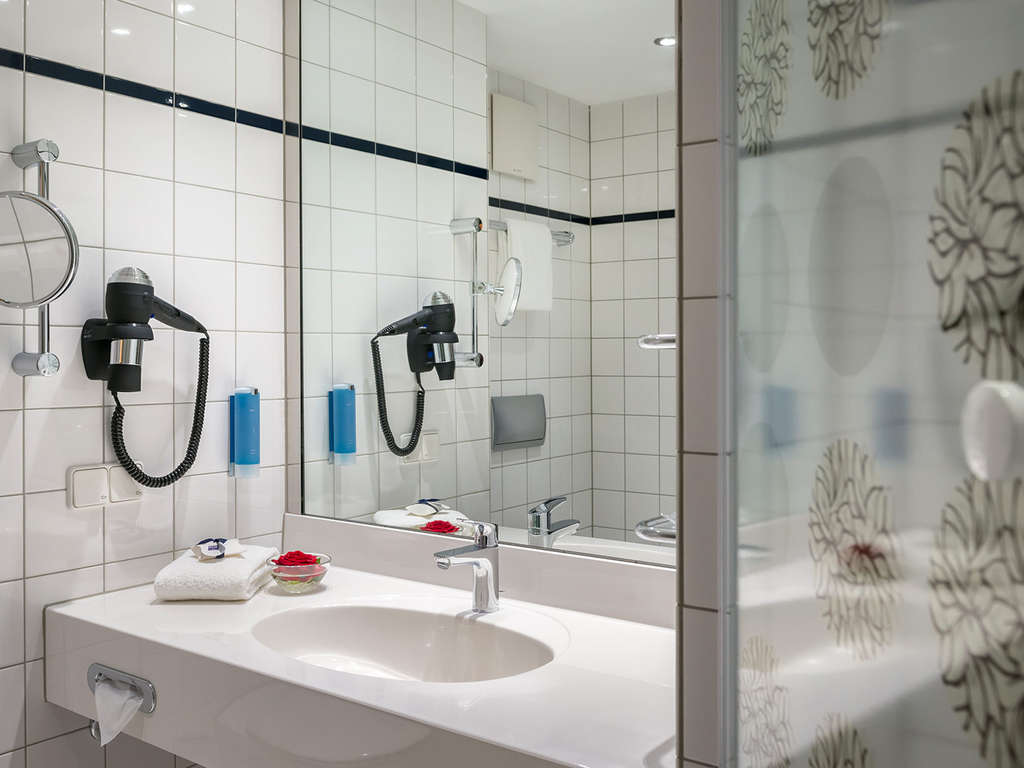 Hôtel Dorint Kongresshotel Düsseldorf Neuss 4*