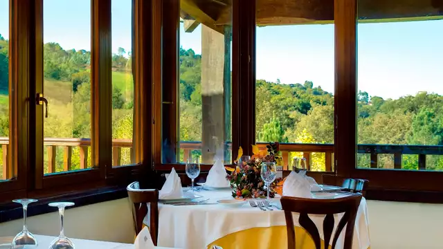 Gastronomia e relax nella natura: fuga con cena e spa