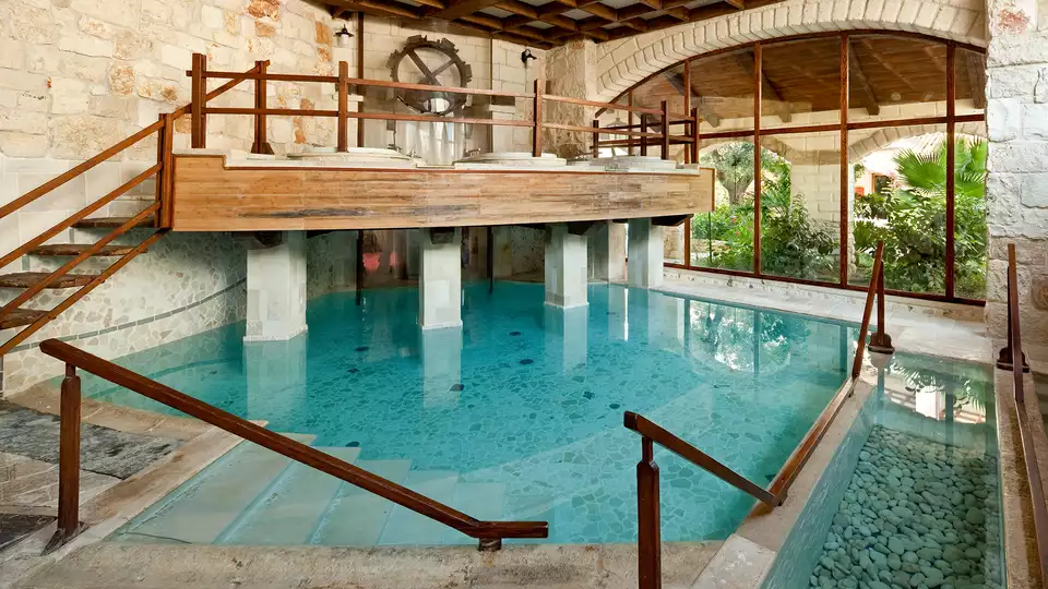 Weekend a Bari notti in elegante con piscina e accesso alla SPA