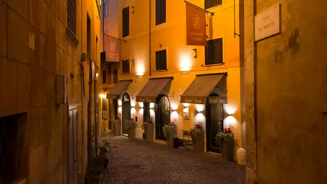 Hotel Trevi