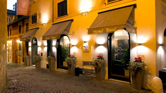 Hotel Trevi