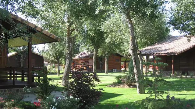 Romanticismo en bungalow temático Deluxe y ambiente romántico con descuento en noches extras