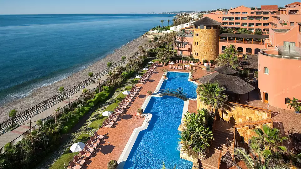 Escapada familiar en la Costa del Sol en primera linea de mar