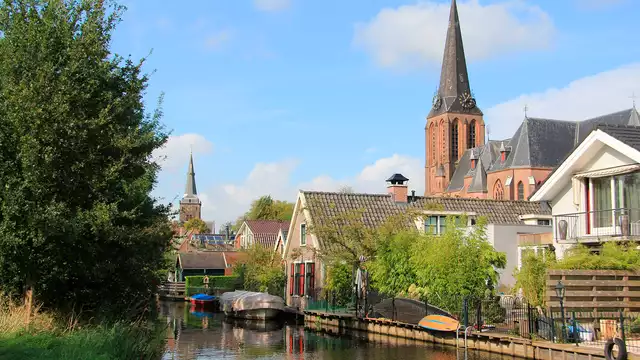 Geniet van overnachting met ontbijt in het charmante Breukelen
