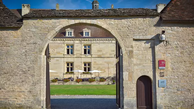 Vivez une vie de château au cœur de la Bourgogne !