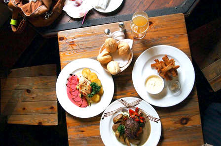 Escapada con cena gastronómica y visita a bodega en puerto de santa María
