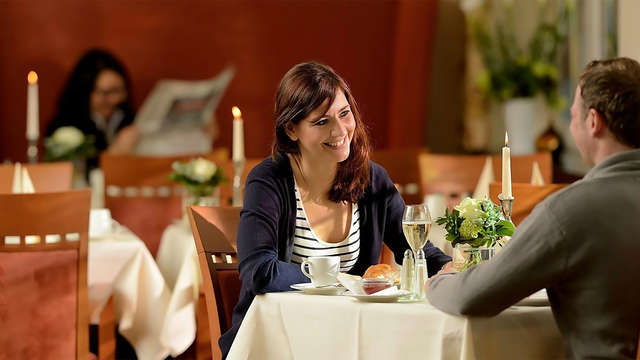 Descubre el Rin de una forma romántica con cena a la luz de las velas