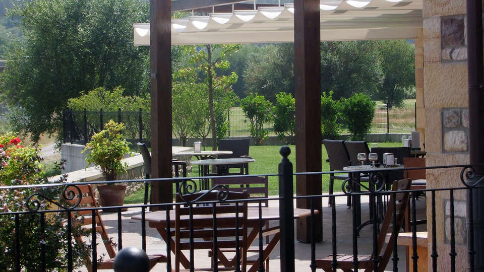 Desconexion rural con una cena tipica en Cabezon de la Sal