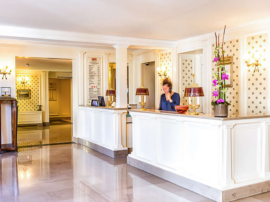 Luxe dans une maison du XVème siècle à Fontainebleau - 4* - 5