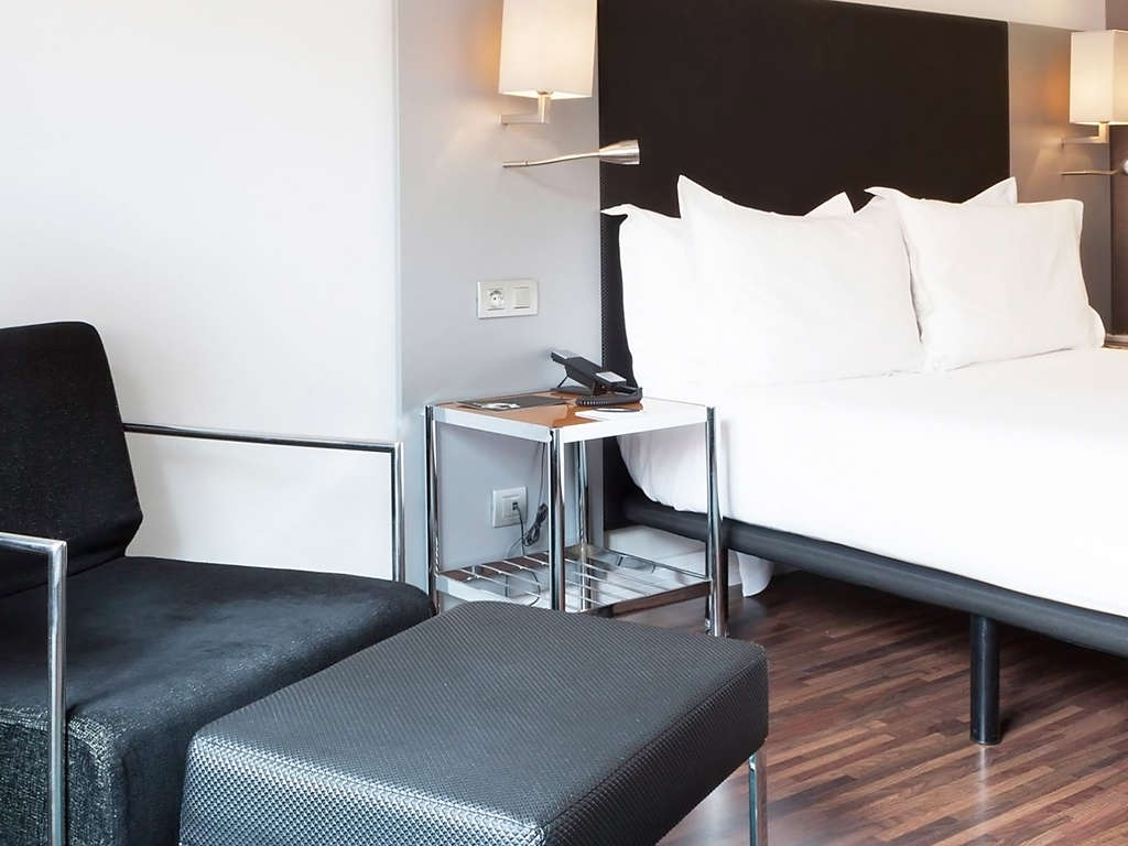 Découvrez Gérone dans un hotel de luxe - 4* - 11