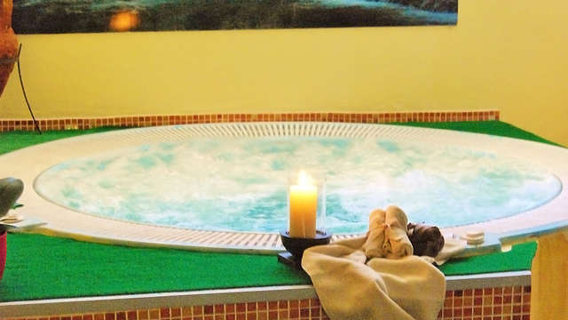 Escapada romántica con spa privado, cena y cava incluido en Salamanca