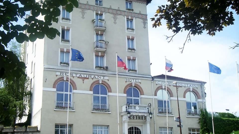 Hôtel Club Cosmos & Spa - EDIT_facade2.jpg