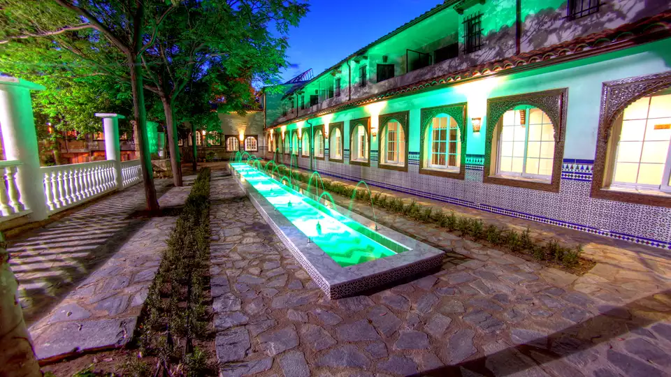 Oferta completa en Jaen en Balneario en media pension piscina termal y tratamientos a elegir