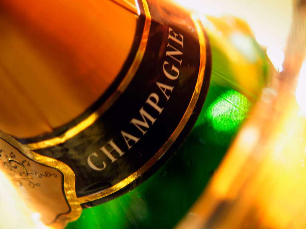 Parenthèse romantique avec champagne à Toulouse - 3*