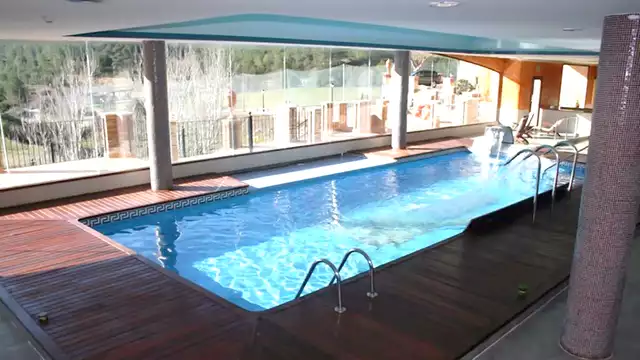 Oferta especial: masía en La costa dorada con acceso a la zona de relax