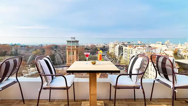Soirée romantique avec chocolats et cava avec vue magnifique sur Madrid