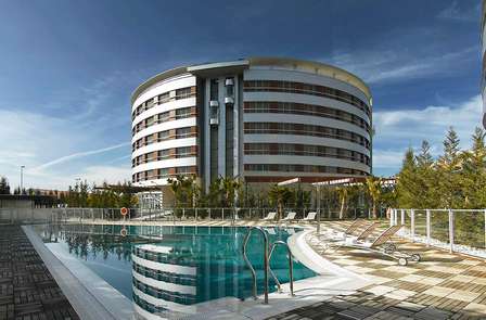 Explorez Grenade avec nuit à l'hôtel design 4*