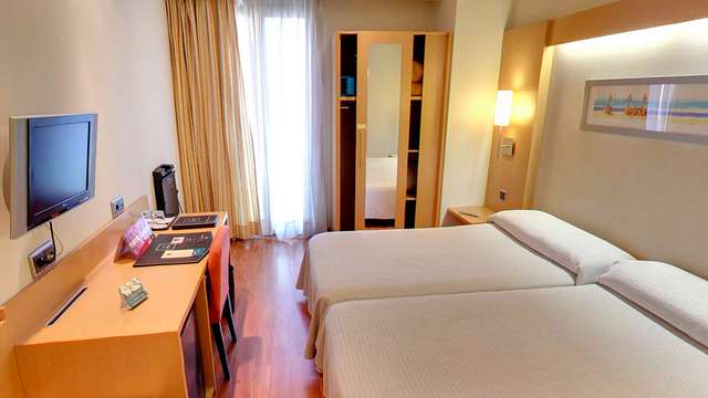 Escapada para descubrir Barcelona con una cena incluida