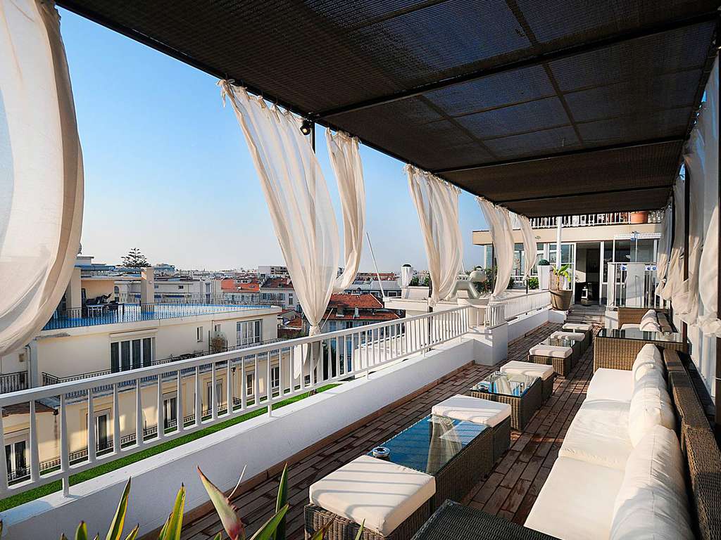 Profitez d'un moment de détente à Nice avec piscine et bain bouillonnant en rooftop face aux Alpes ! - 4* - 10