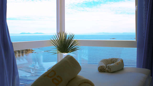 Descubre el relax absoluto con esta escapada 5* con masaje en Roses