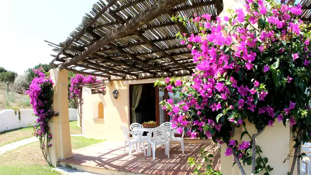Vacaciones en Cerdeña en apartamento para 4 con barco desde Barcelona (8 noches)