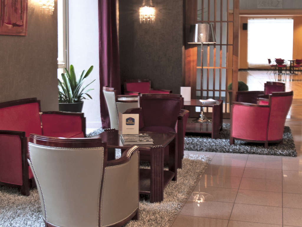 Arrivée au champagne en plein centre de Poitiers - 4* - image 9