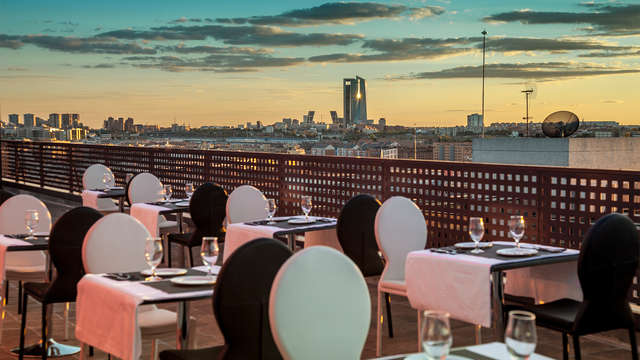 Hotel en las Tablas de Madrid con cena en restaurante a escoger y parking incluido