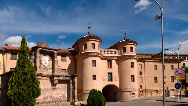 Descubre la tradición culinaria aragonesa con una cena en Calatayud
