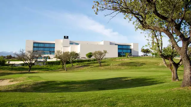 Geniet op je gemak in dit hotel midden in de natuur en met ontbijt inbegrepen
