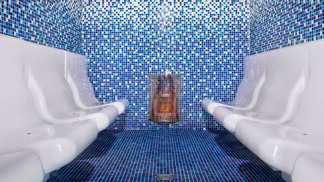 Détendez-vous dans un hôtel moderne près de Barcelone avec dîner, spa et massage