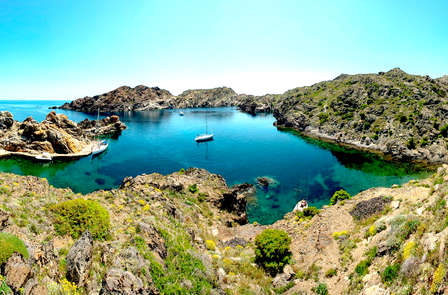 Séjour entre criques, montagnes et vin dans l'Alt Empordà (à partir de 3 nuits)