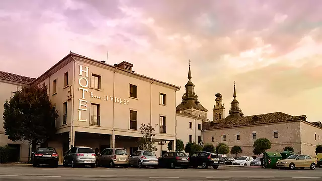 Hotel en pleno casco histórico de El Burgo de Osma con toque romántico y desayunos