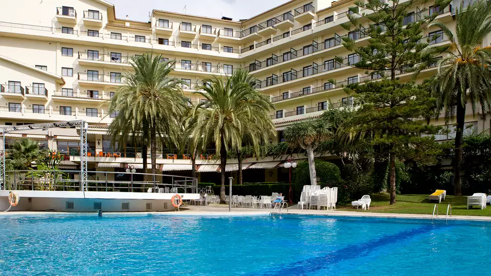 Escapada con media pension a pocos minutos de la playa de Benicasim