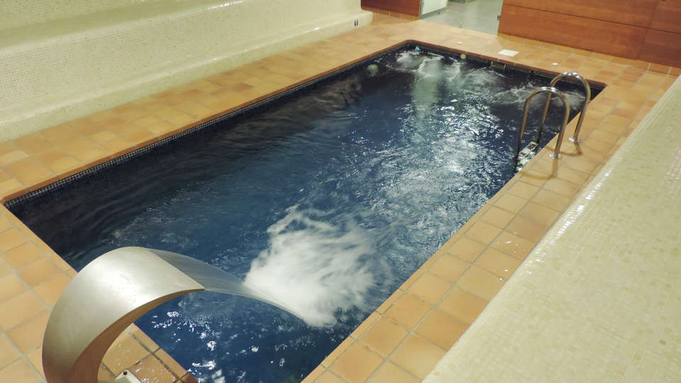 Hotel Junquera - edit_spa1.jpg