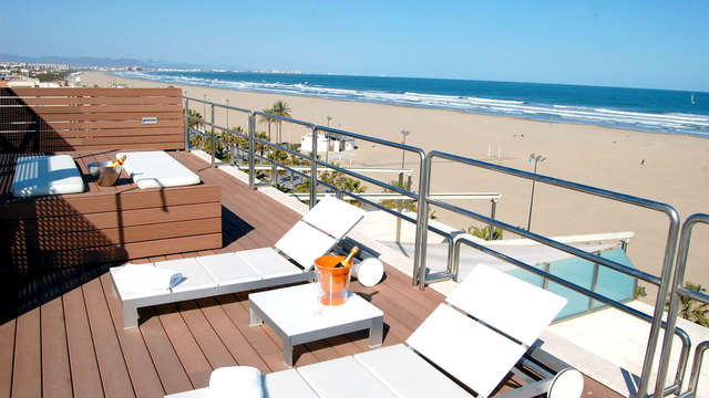 Alójate en Valencia a primera linea de playa