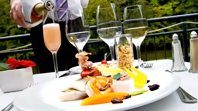 Séjour d'exception de 2 nuits et plus avec diner, crémant, hammam, et activités sportives