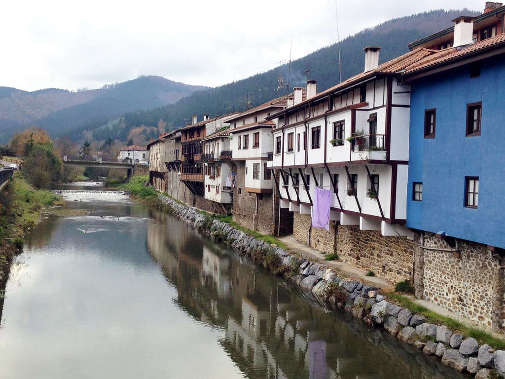 Escapade détente avec piscine chauffée dans un environnement calme près de Bilbao - 4* - 12