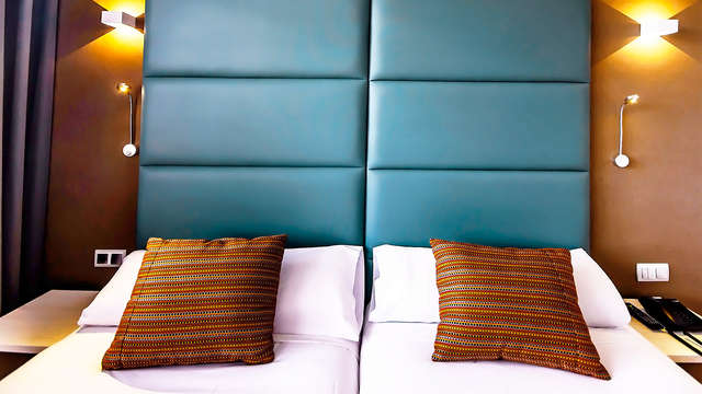 Descubre Guadalajara alojándote en un hotel 4* con botella de cava y parking gratuito