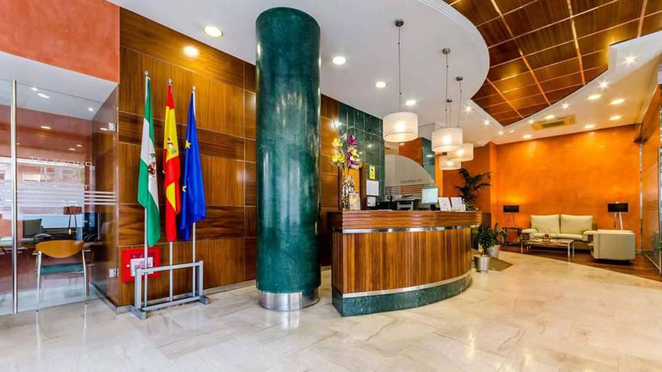 Hotel Regio Cádiz - EDIT_reception.jpg