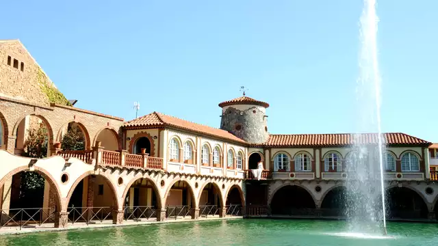Escapada con cena y spa Aquatonic en Montbrió del Camp